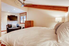 1-385 Gore Creek Dr. Vorlaufer #303