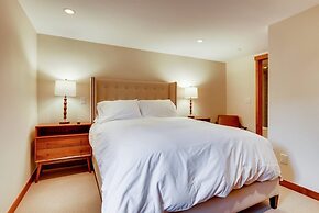 1-385 Gore Creek Dr. Vorlaufer #303