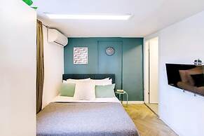 Beta Studios ApartHotel