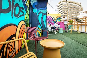 Beta Studios ApartHotel