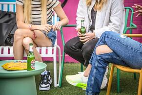 Beta Studios ApartHotel