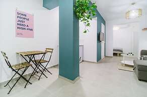 Beta Studios ApartHotel