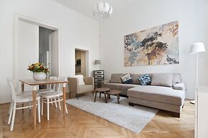 HeyMi Apartments Oper