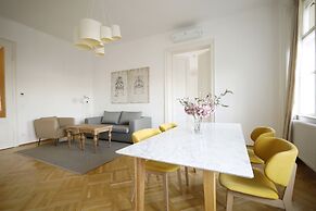 HeyMi Apartments Oper