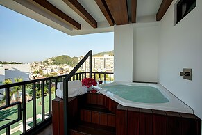 Pinnacle Resorts 179 - Adults Only