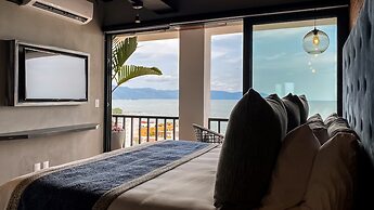 Pinnacle Resorts 179 - Adults Only