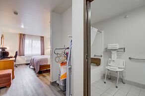 Livingston Inn - Historic