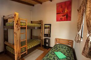 Casa Hospedaje La Bohemia - Hostel