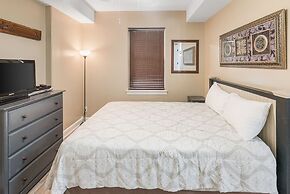 Island Royale Condos by ALBVR