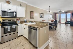 Island Royale Condos by ALBVR