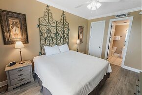 Island Royale Condos by ALBVR