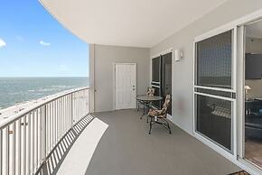 Island Royale Condos by ALBVR