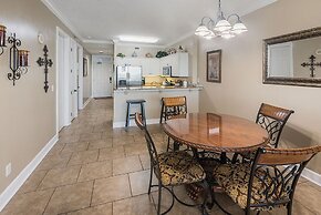 Island Royale Condos by ALBVR