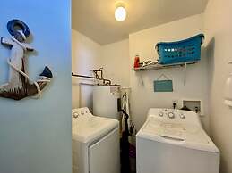 Island Royale Condos by ALBVR