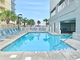 Island Royale Condos by ALBVR