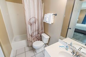 Island Royale Condos by ALBVR