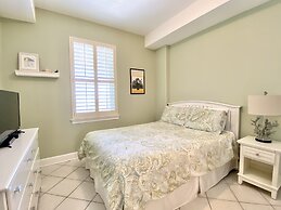 Island Royale Condos by ALBVR