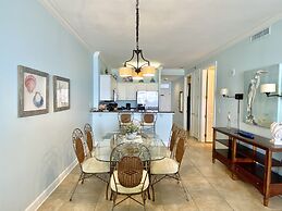 Island Royale Condos by ALBVR