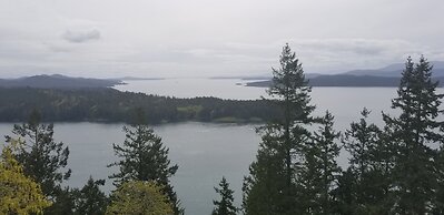 Galiano Oceanfront Inn & Spa