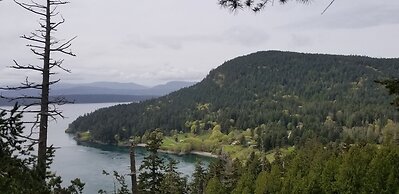 Galiano Oceanfront Inn & Spa