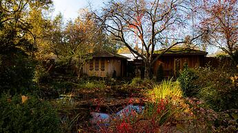 Galiano Oceanfront Inn & Spa