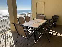 Summer House Condos by ALBVR