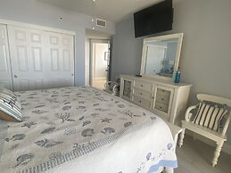 Summer House Condos by ALBVR