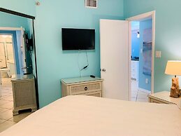 Summer House Condos by ALBVR