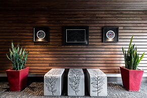 7 Cedars Hotel & Casino