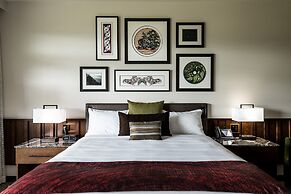 7 Cedars Hotel & Casino