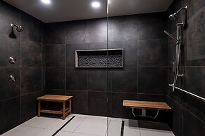 7 Cedars Hotel & Casino