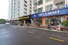 The Crystal Apartment