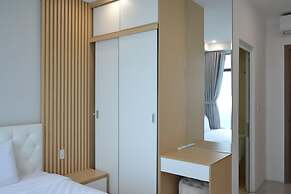 The Crystal Apartment