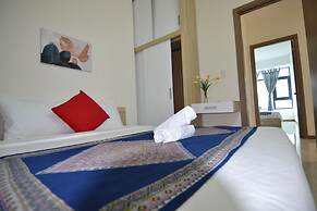 The Crystal Apartment