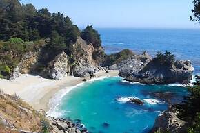 The Crystal Apartment