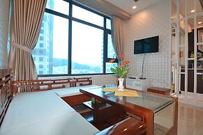 The Crystal Apartment