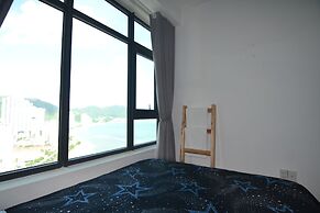 The Crystal Apartment