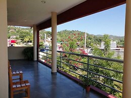 El Cihualteco Hotel Restaurante Bar