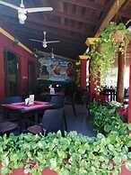 El Cihualteco Hotel Restaurante Bar