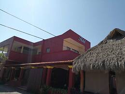 El Cihualteco Hotel Restaurante Bar