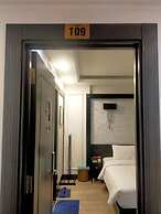 A25 Hotel - 06 Truong Dinh