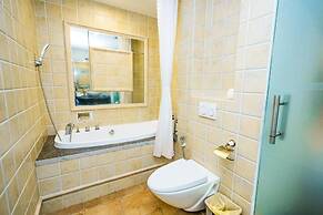 A25 Hotel - 06 Truong Dinh