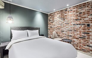 Hotel WO Yongsan Station