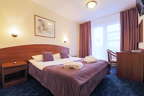 Tropicana Park Country Club