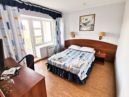 Tropicana Park Country Club