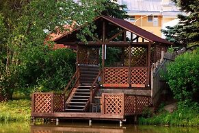 Tropicana Park Country Club