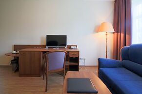 Tropicana Park Country Club