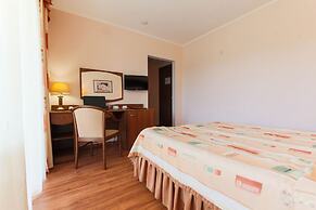 Tropicana Park Country Club