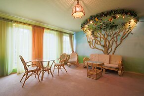 Tropicana Park Country Club