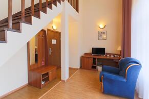 Tropicana Park Country Club